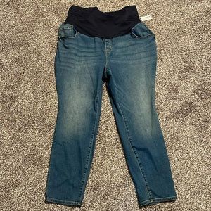 Old Navy Maternity Skinny Jeans